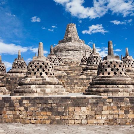 Oyo 2380 Alea Guesthouse Muntilan المظهر الخارجي الصورة