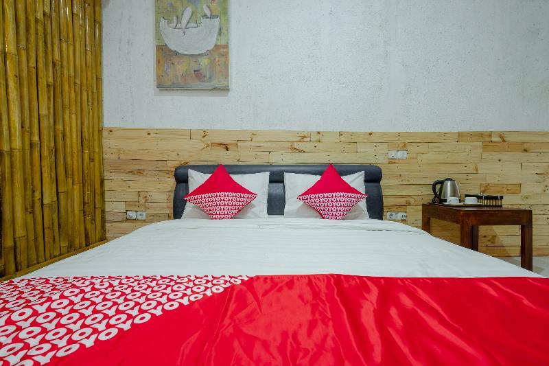 Oyo 2380 Alea Guesthouse Muntilan المظهر الخارجي الصورة
