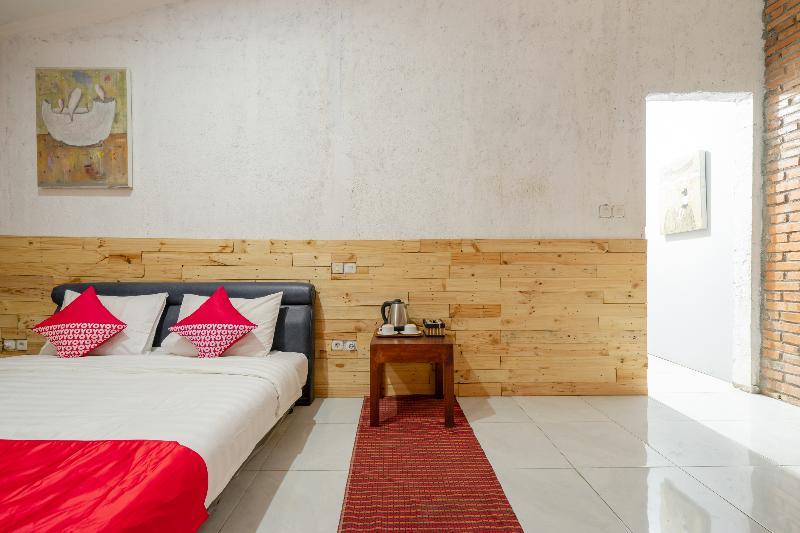 Oyo 2380 Alea Guesthouse Muntilan المظهر الخارجي الصورة